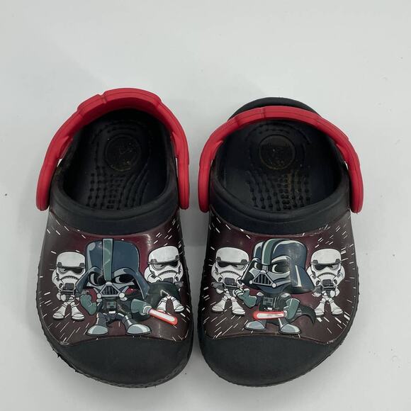 CROCS Star Wars Darth Vader Classic Clogs Toddler Size 6 - Picture 1 of 4